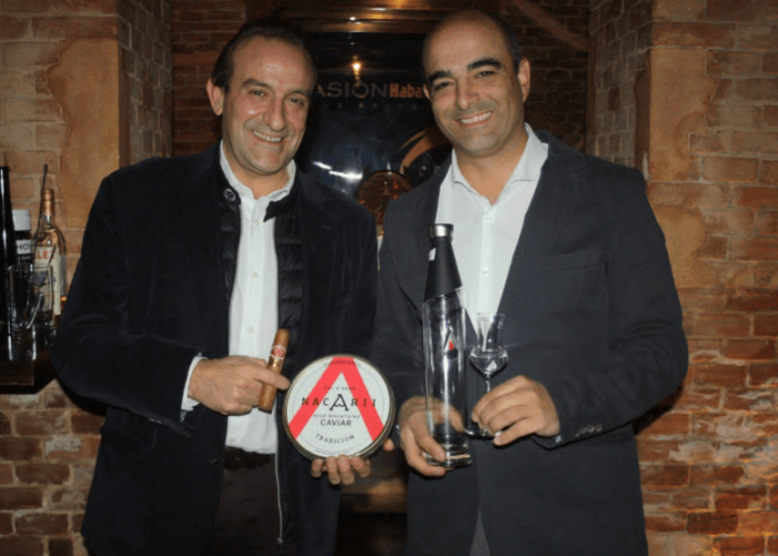 Caviar, puros y vodka, el maridaje perfecto de Club Pasión Habanos