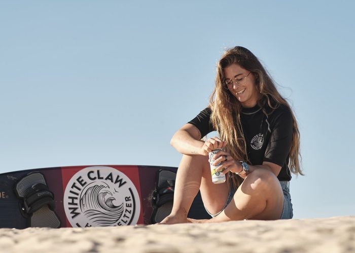 La ola más refrescante llega a España con White Claw y de la mano de Gisela Pulido