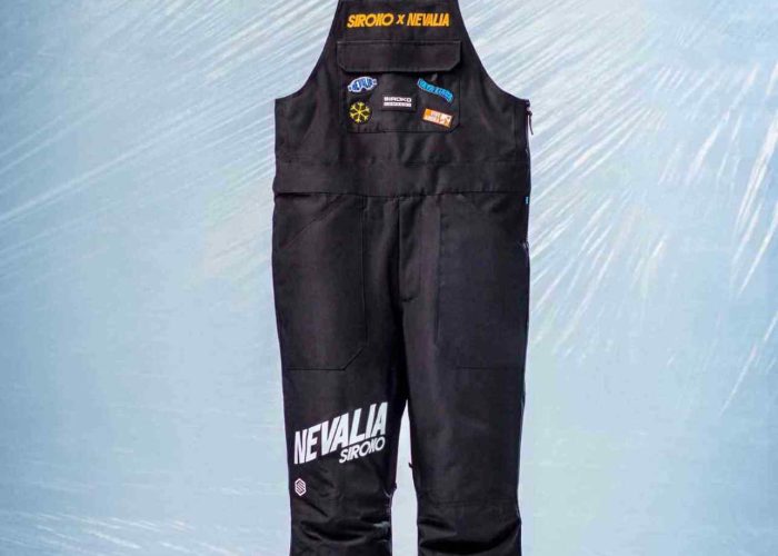 Nevalia completa su equipación de nieve con un peto personalizado de la marca técnica SIROKO