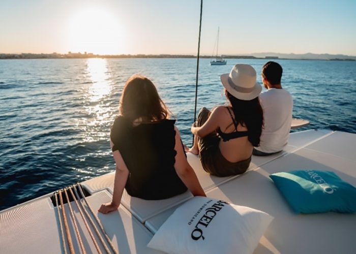 El 44% de los jóvenes españoles gasta en sus planes de verano entre 100 y 400 euros