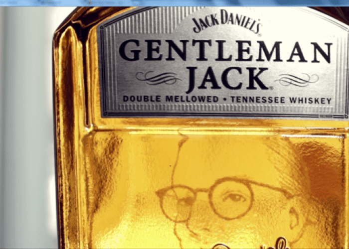 Gentleman Jack estrena botellas serigrafiadas personalmente para influenciadores